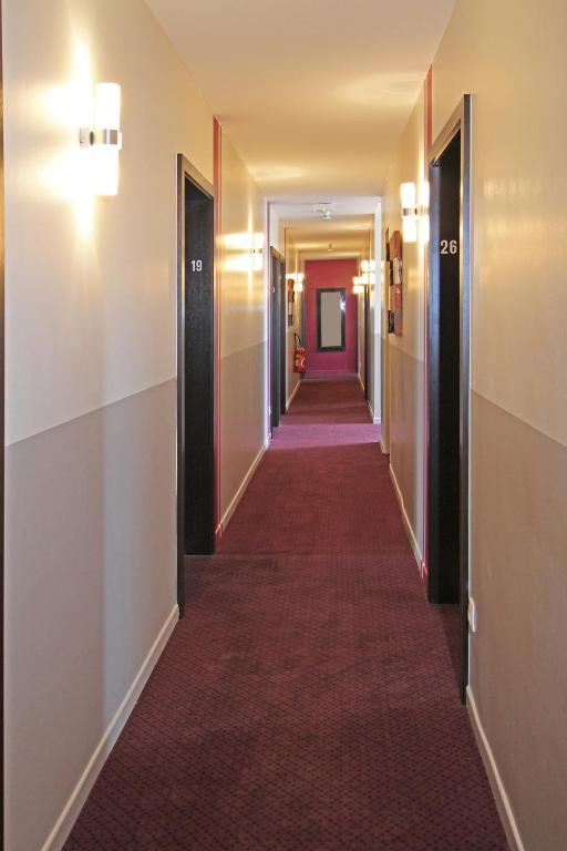 Hotel-Restaurant La Caborne 리모네스트 외부 사진